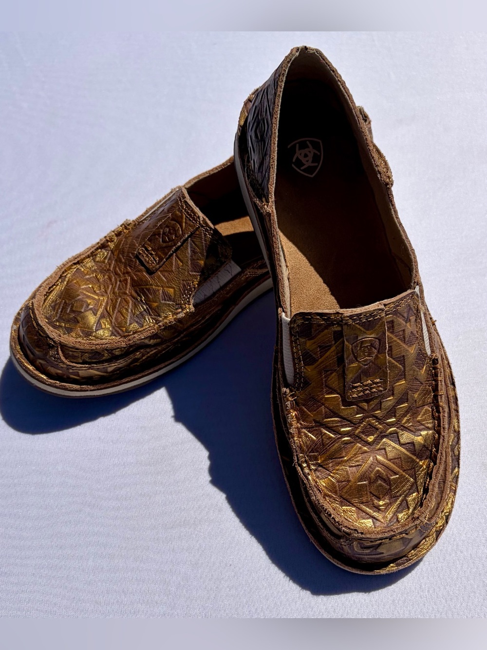 ARIAT Cruiser Womens Slip On 6.5 Copper Blanket Embossed Shoes